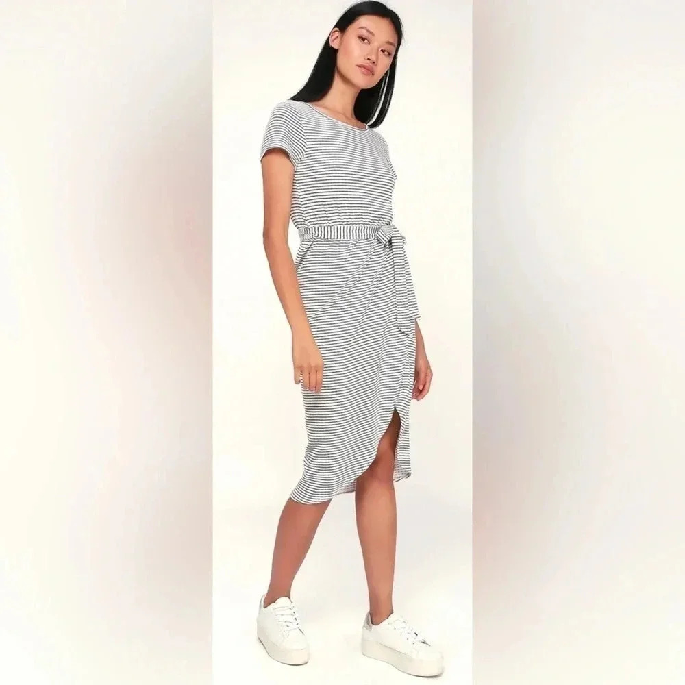 Lulus Sun Swept Black & White Striped Belted Midi Dress  Size Small